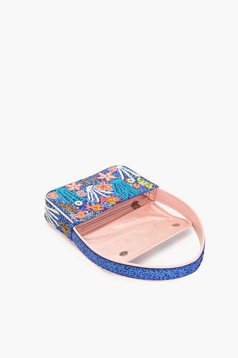 America & Beyond - Underwater Paradise Shoulder Bag