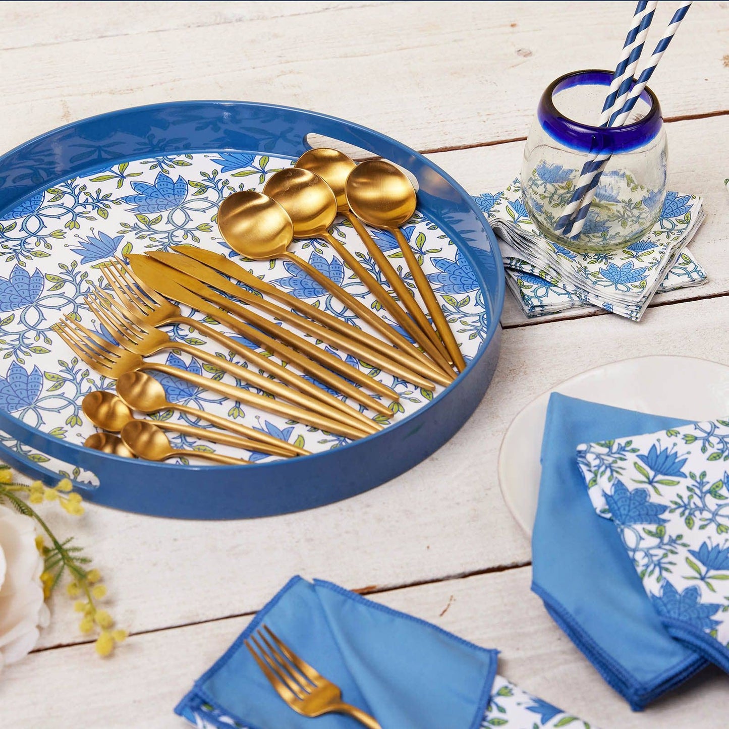 TILLY 15 Inch Round Tray