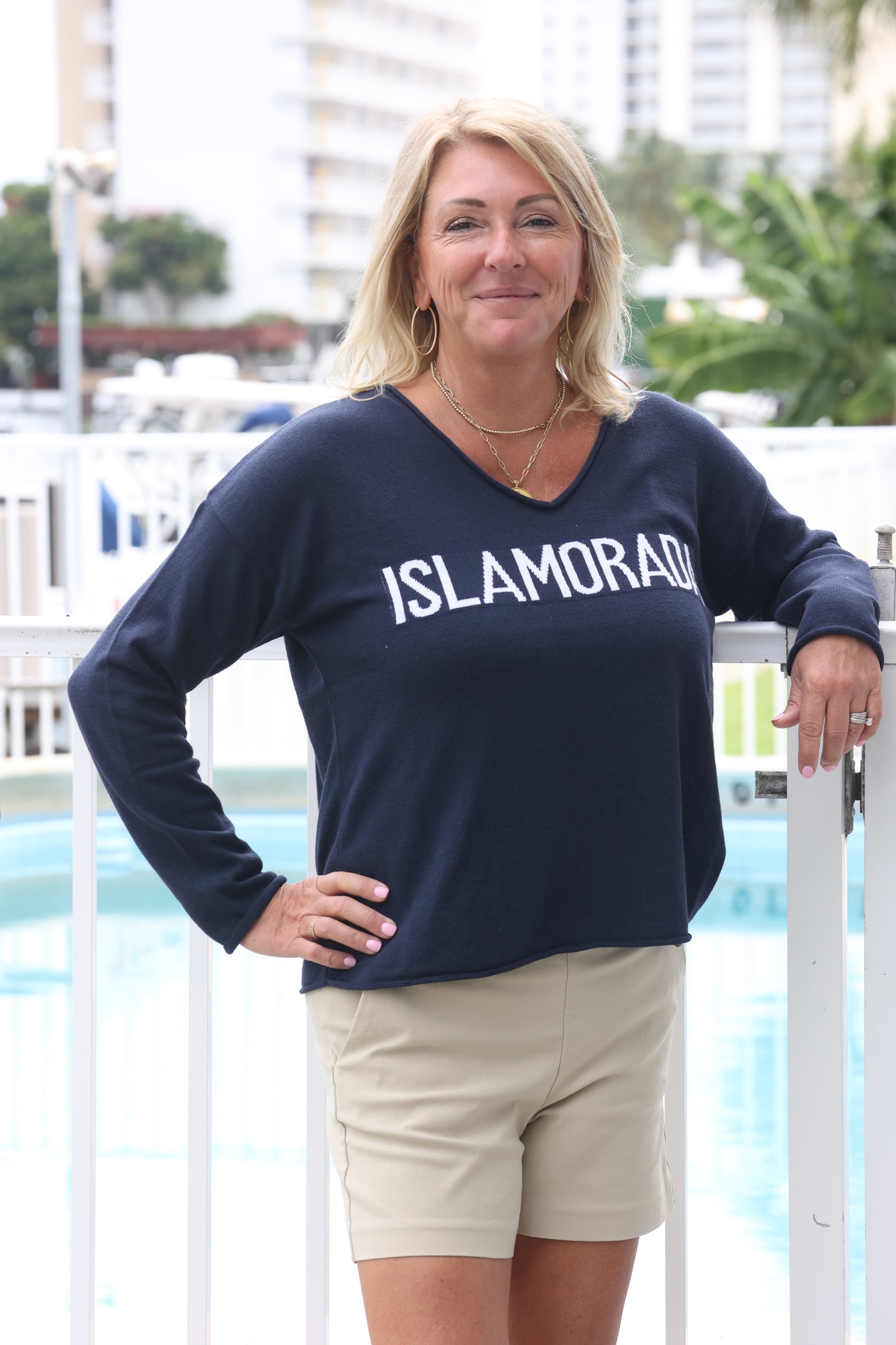 ISLAMORADA V NECK SWEATER