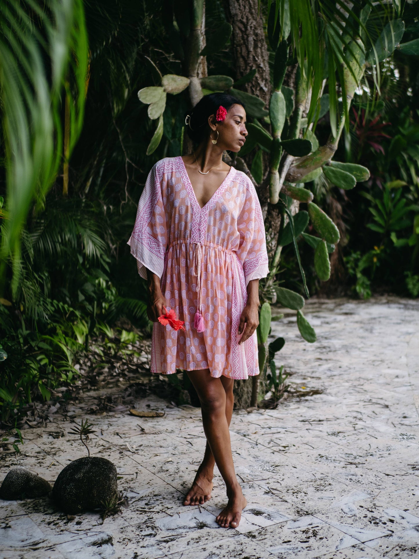 Isla Kaftan - Coral Bloom