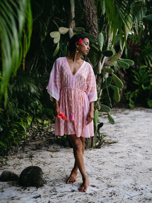 Isla Kaftan - Coral Bloom