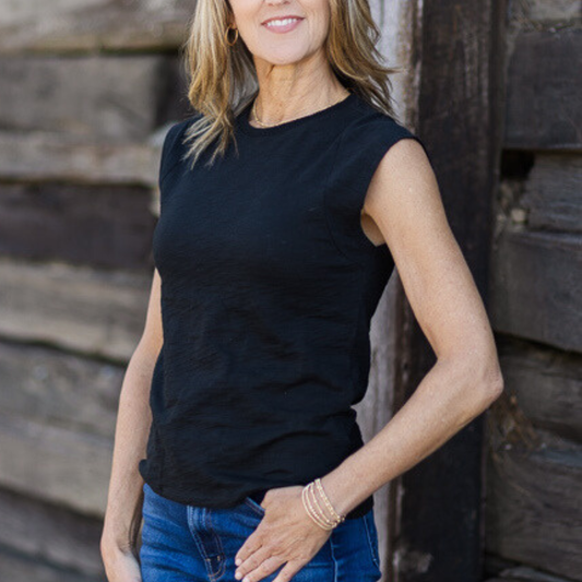 erin gray - Tyler Casual Muscle Tee in Black