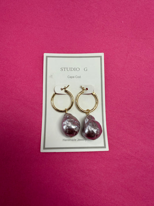 STUDIO G BAROQUE PEARL ON GOLD HOOP DANGLE