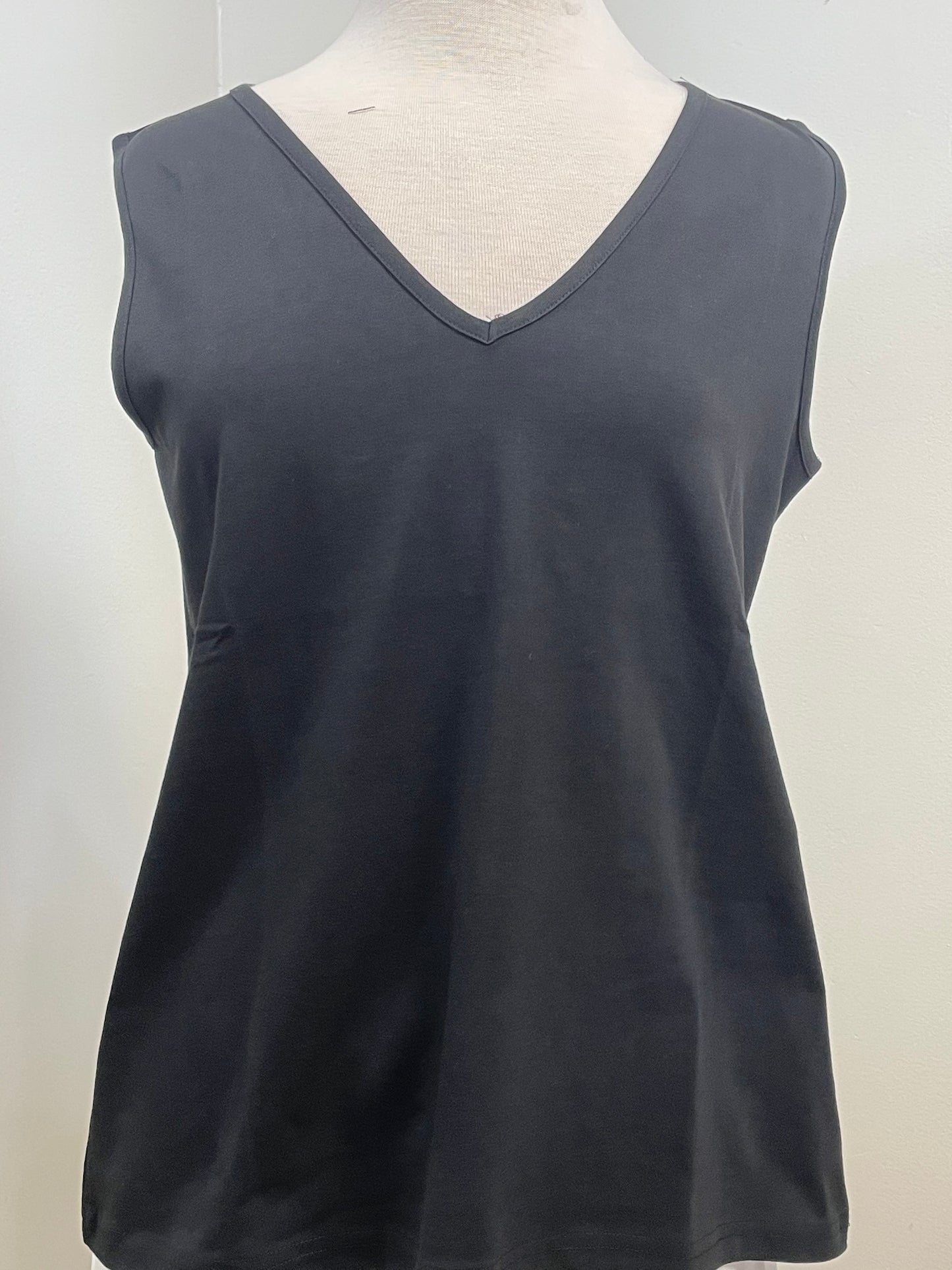 AVANI DEL AMOUR - SOLID TANK TOPS
