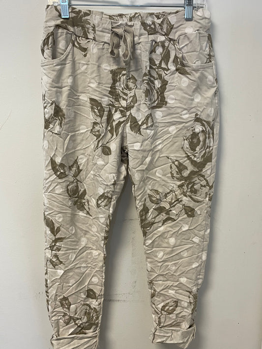 Urban Mangoz - Soft Leaf Print Stretch Pant