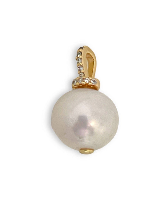 Shiver + Duke - Freshwater Pearl Pave Pendant