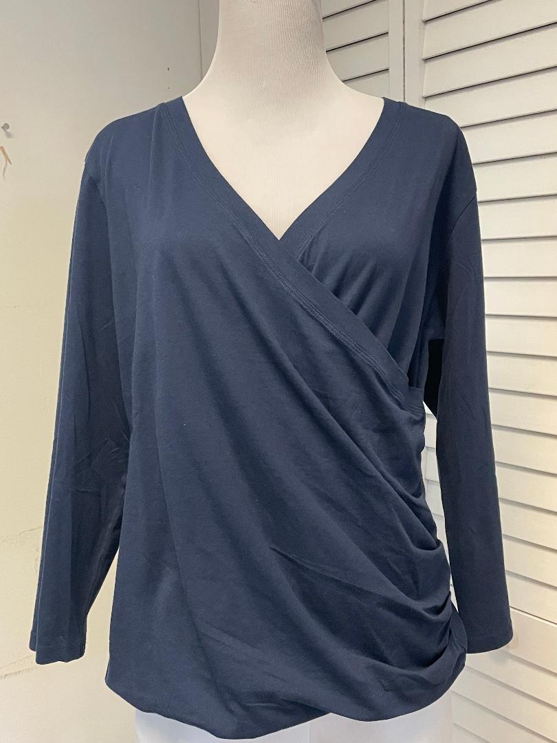 Pure Amici - 3/4 Sleeve Wrap Top