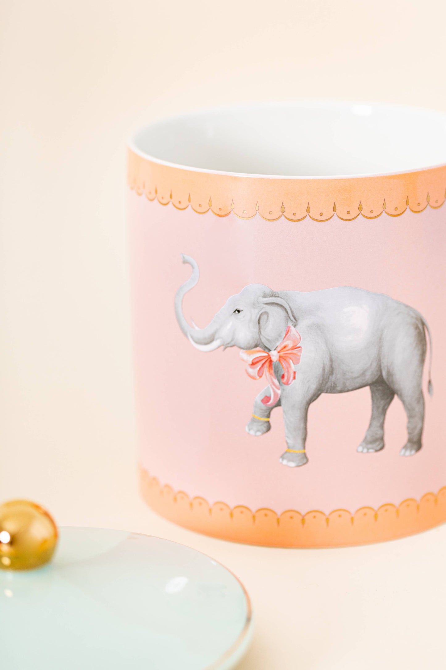 Yvonne Ellen - Yvonne Ellen Elephant Biscuit Jar