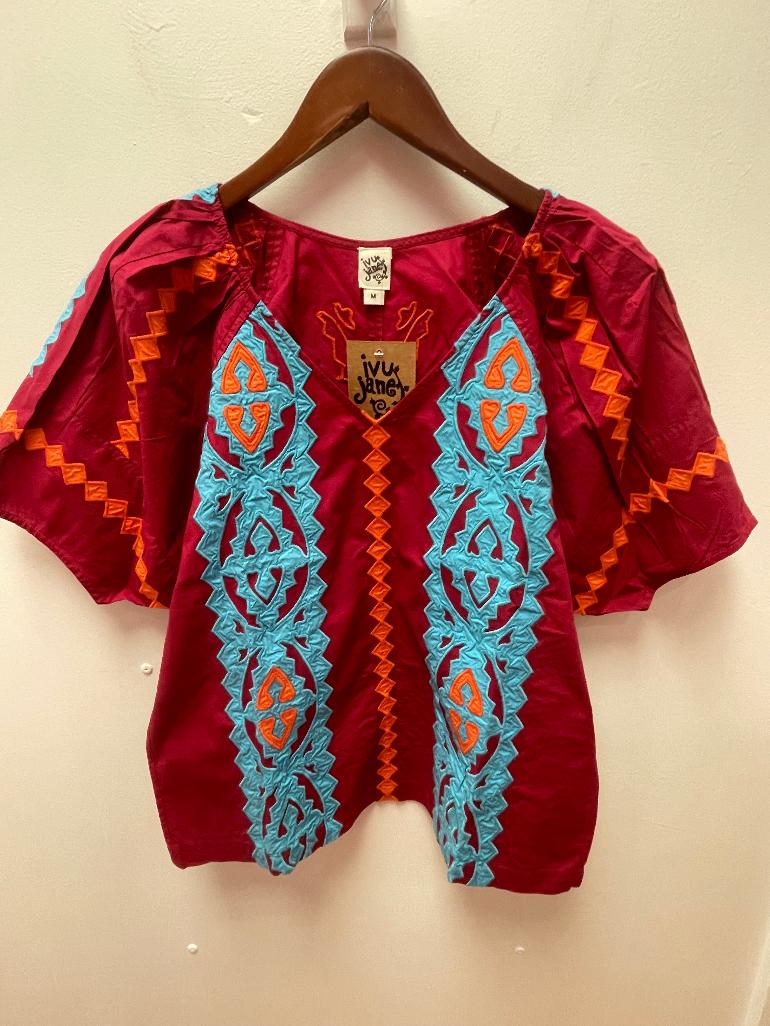 Ivy Jane- Applique V-Neck Top- Berry