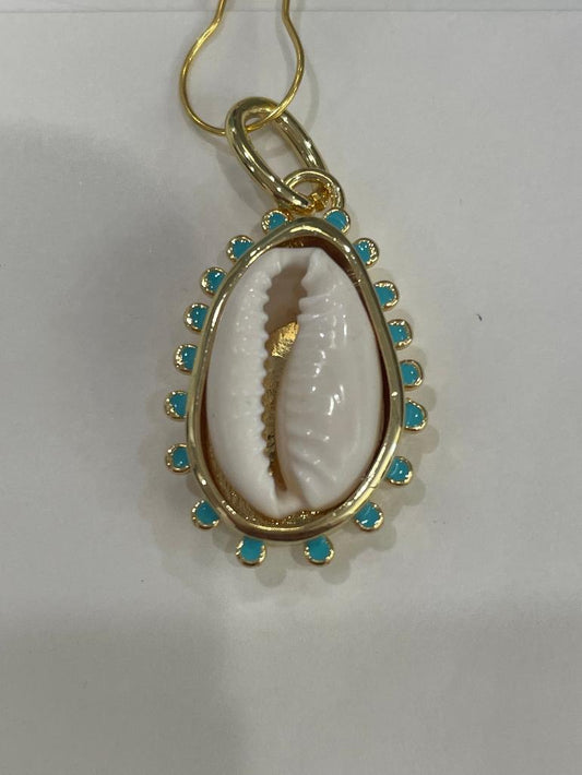 Shiver + Duke - White Cowrie Shell Pendant